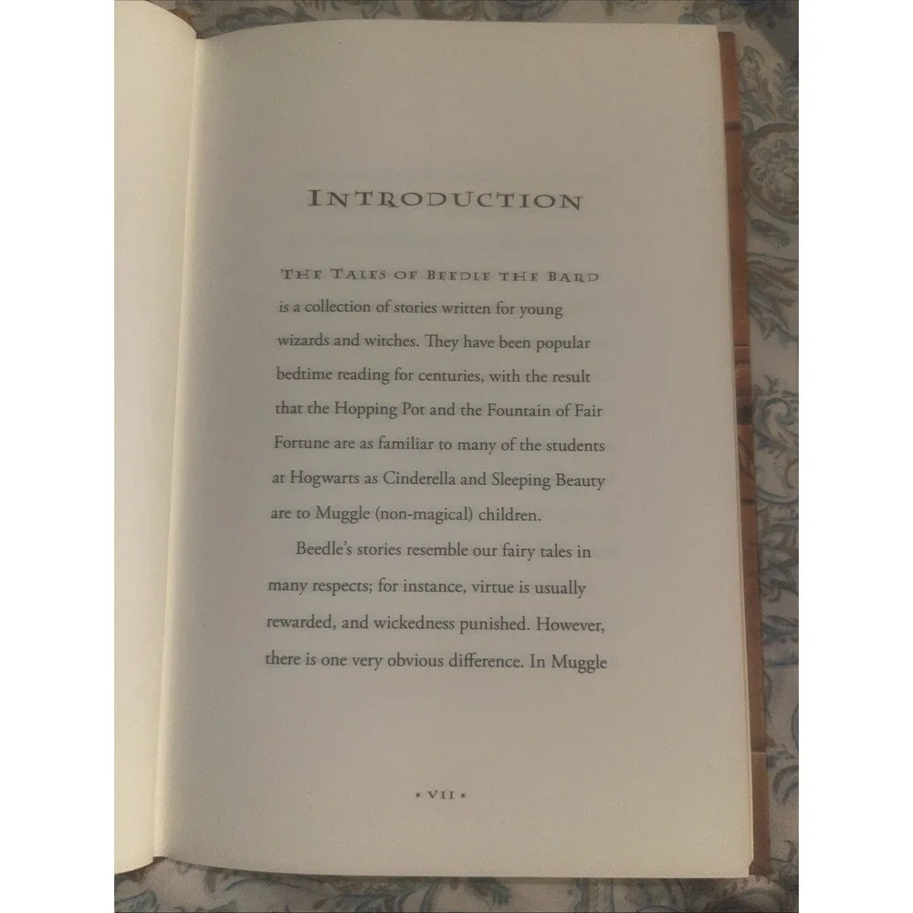 A WIZARDING CLASSIC FROM THE WORLD OF HARRY POTTER- THE TALES OF BEEDLE THE BARD
